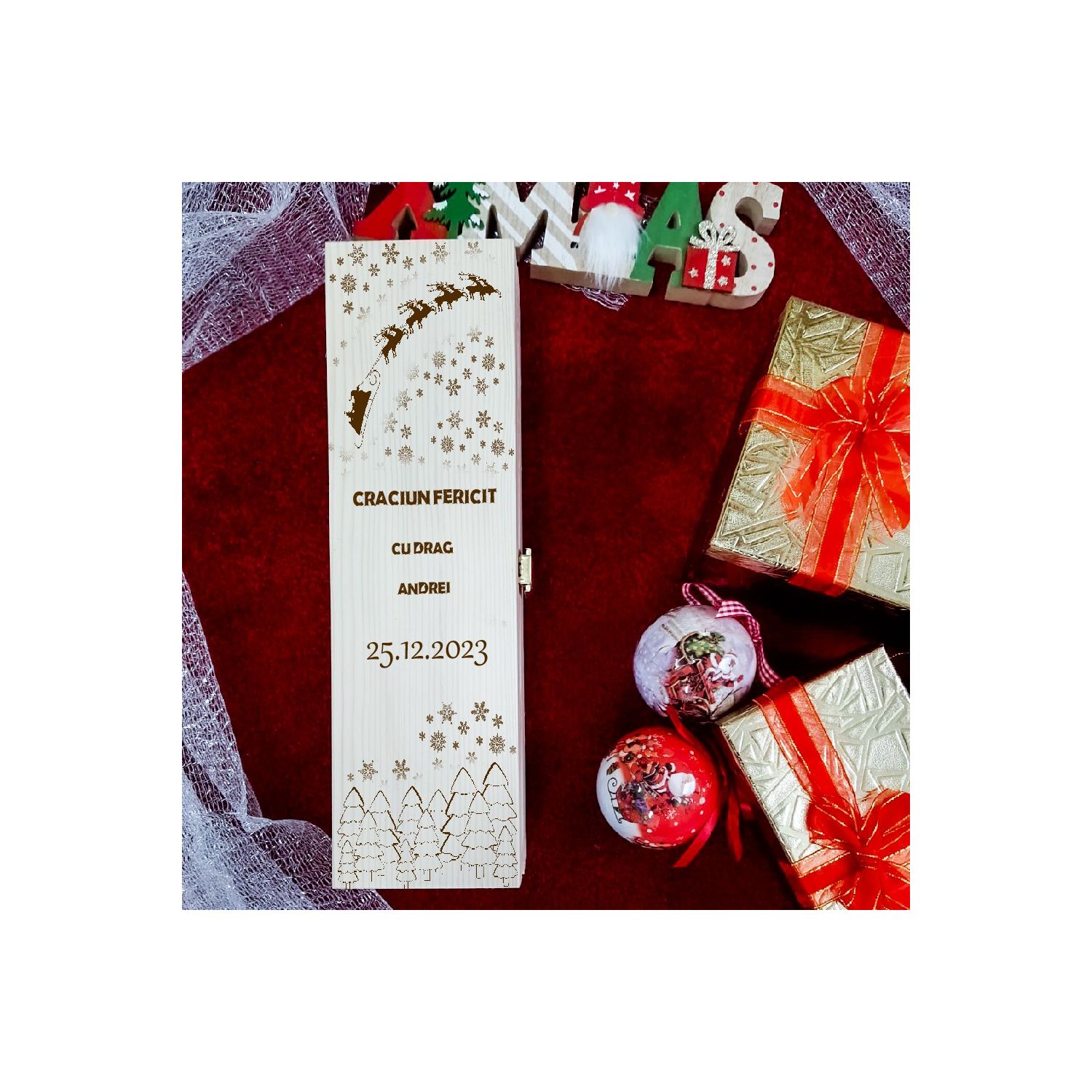 Cutie de vin personalizată cu reni prin gravură