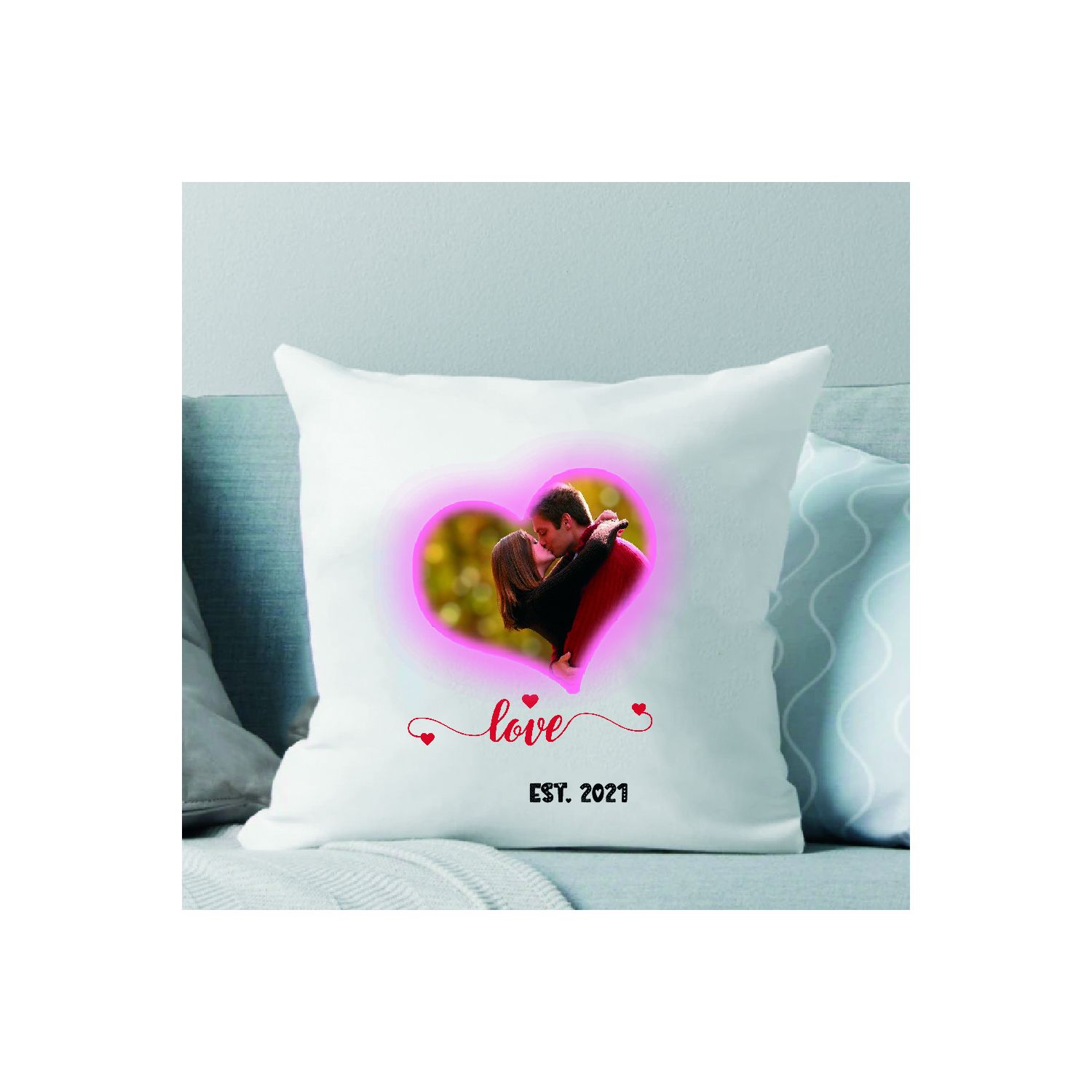 Pernă personalizată cu o imagine text love și an