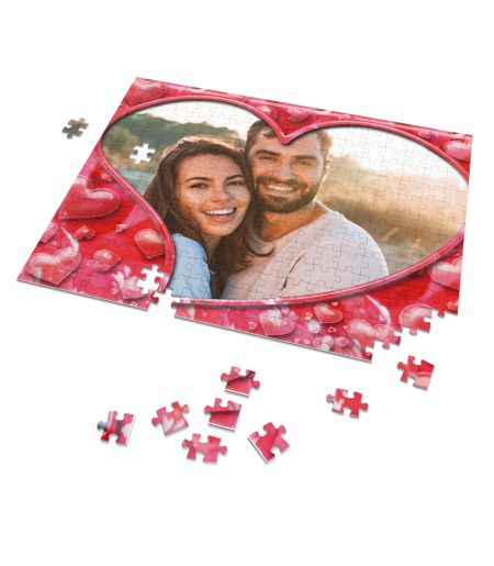 Puzzle personalizat în formă de inimă cu o fotografie