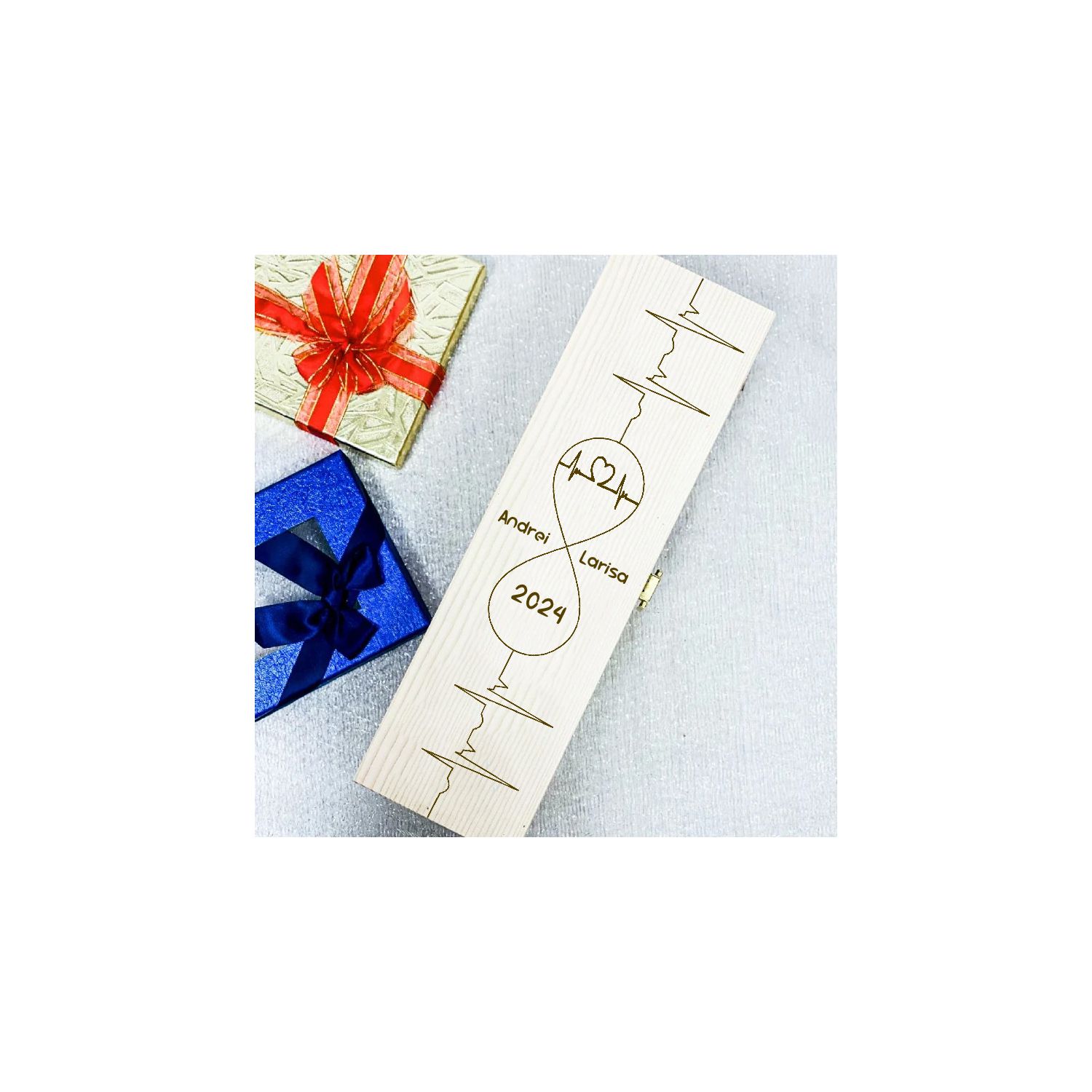 Cutie de vin personalizată cu semnul infinit