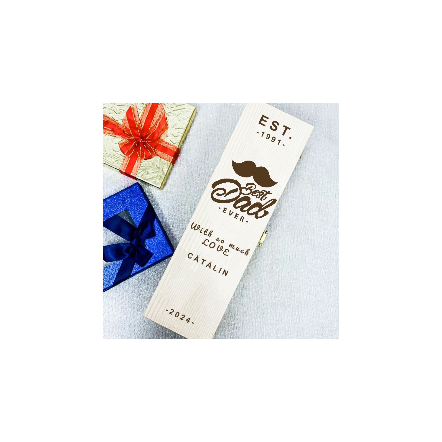 Cadoul perfect, cutie vin oersonalizata pentru nași.