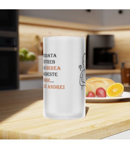 Halbă de bere personalizată cu mesaj și nume