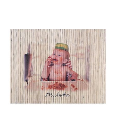 Suport pentru farfurie personalizata cu o poza si nume