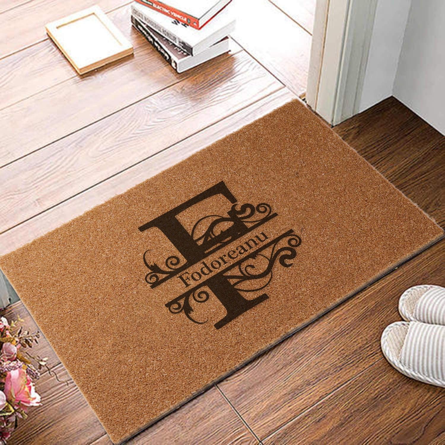 Covor intrare personalizat cu initiala F si nume